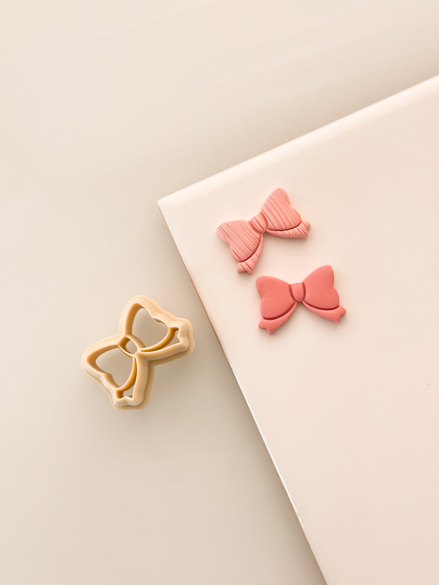 Short Bow Clay Cutter