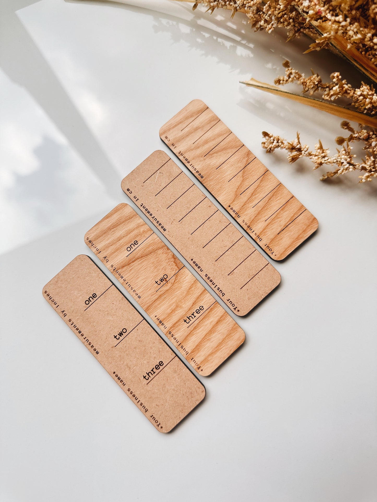 Règle pour planche à dessin de bijoux