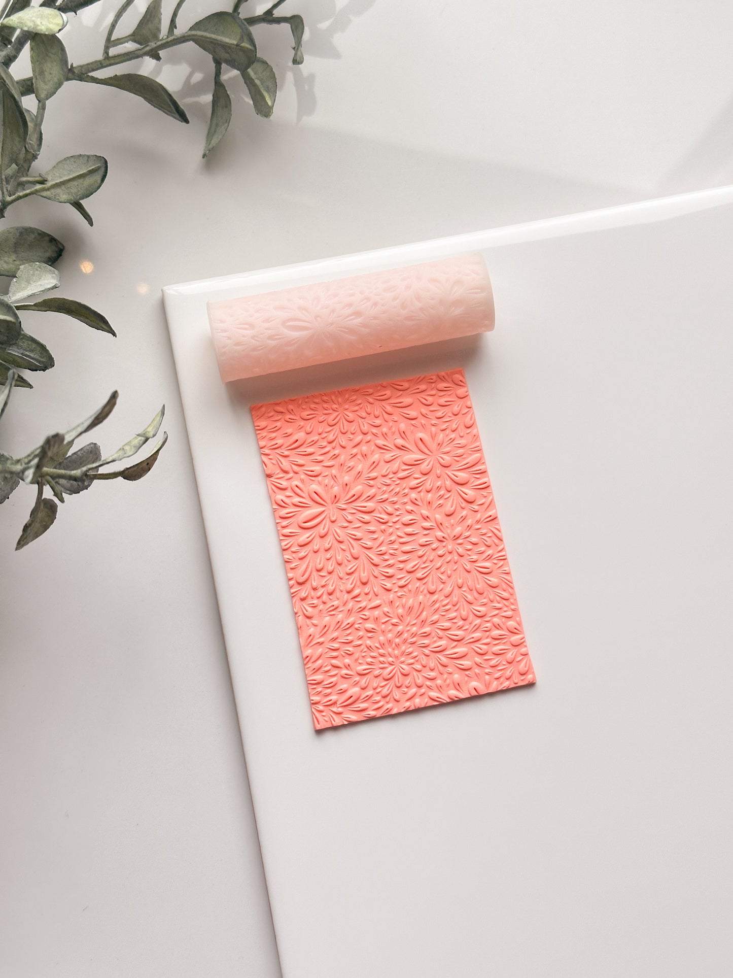 Flower Bursts Resin Texture Roller