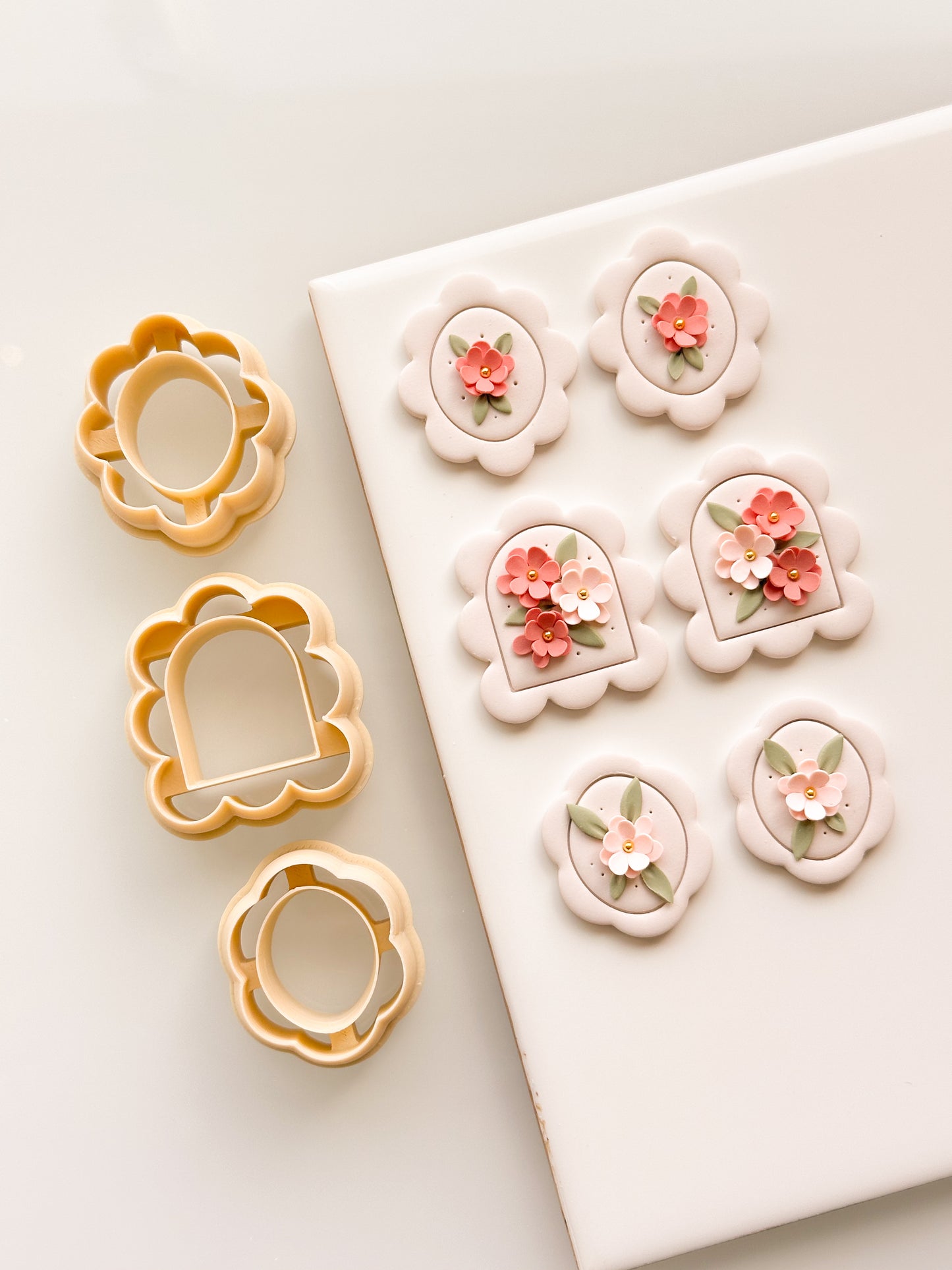 Elegant Bordered Scalloped Shapes Clay Cutter
