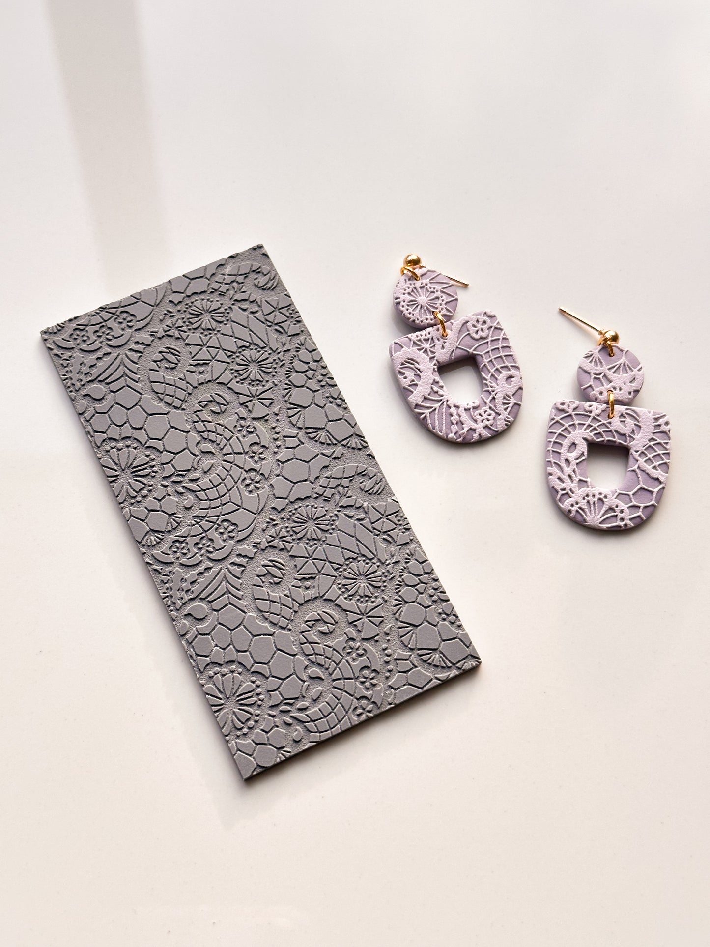 Lace Texture Mat