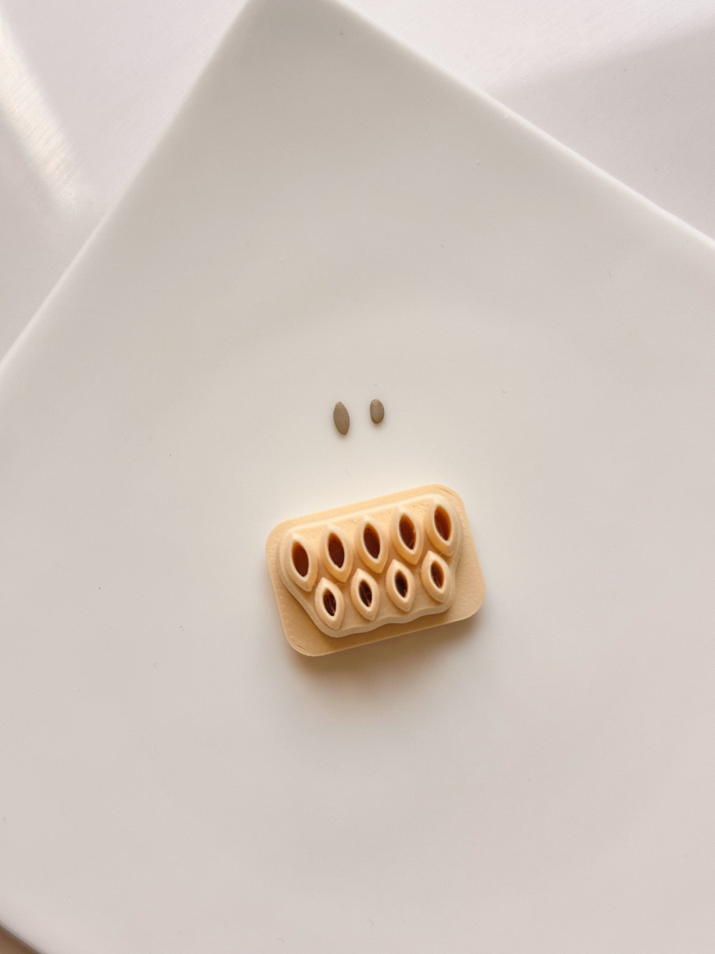 Petal/Leaf Cluster Clay Cutter