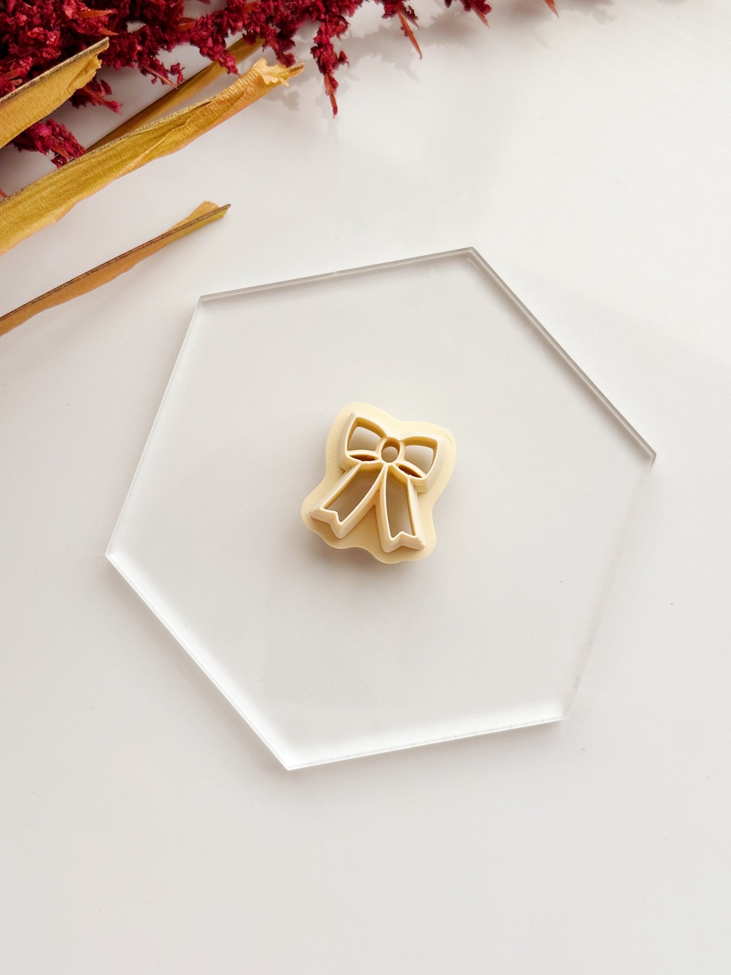 Bow Clay Cutter