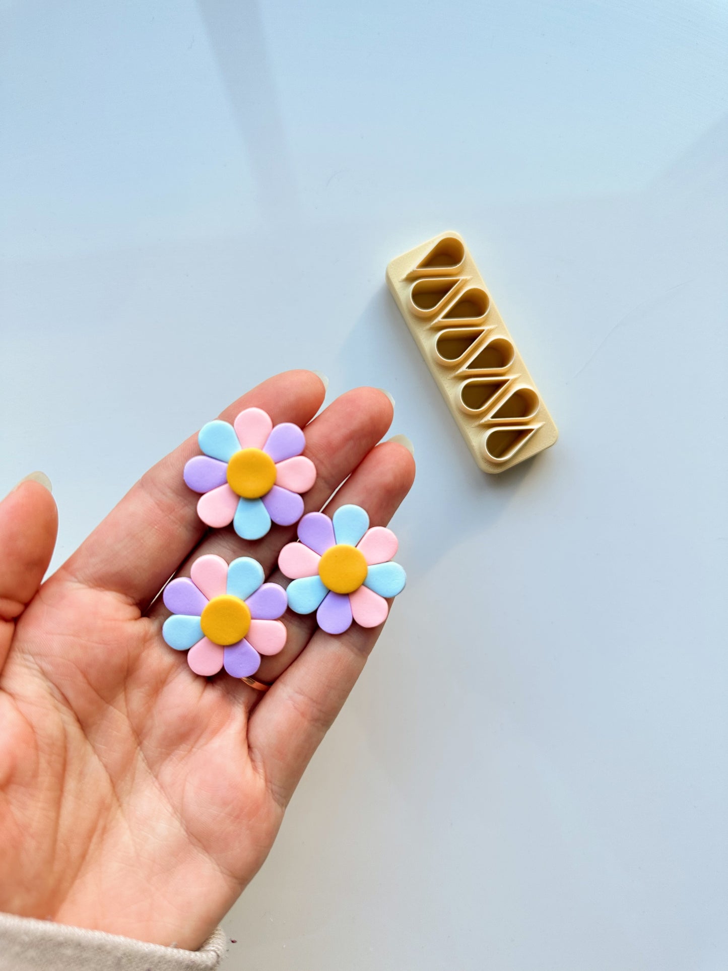 Flower Builder Plate (8 Petals) Clay Cutter