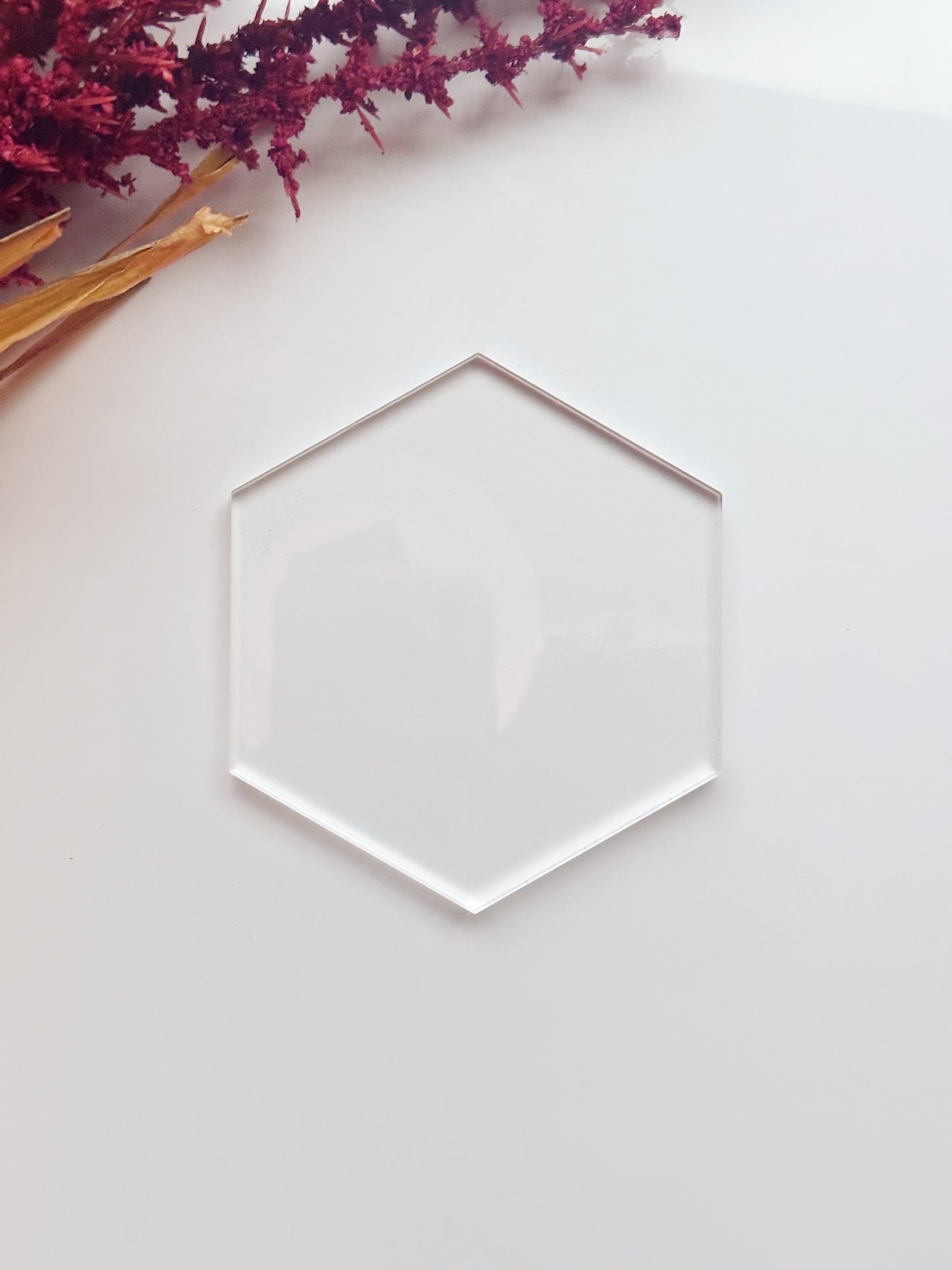 Présentoir acrylique hexagonal