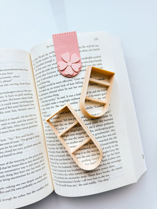 Stack Bookmark Clay Cutter