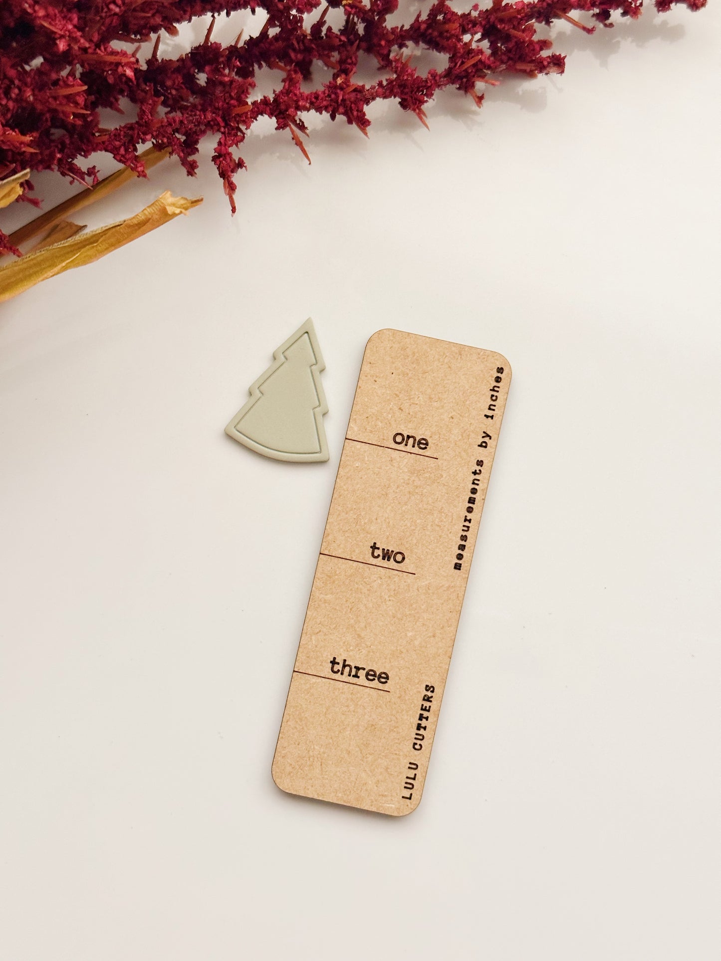 Bordered Tree Clay Cutter
