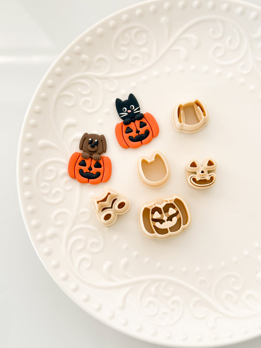 Cat + Dog Jack-o’-lantern Clay Cutter Set