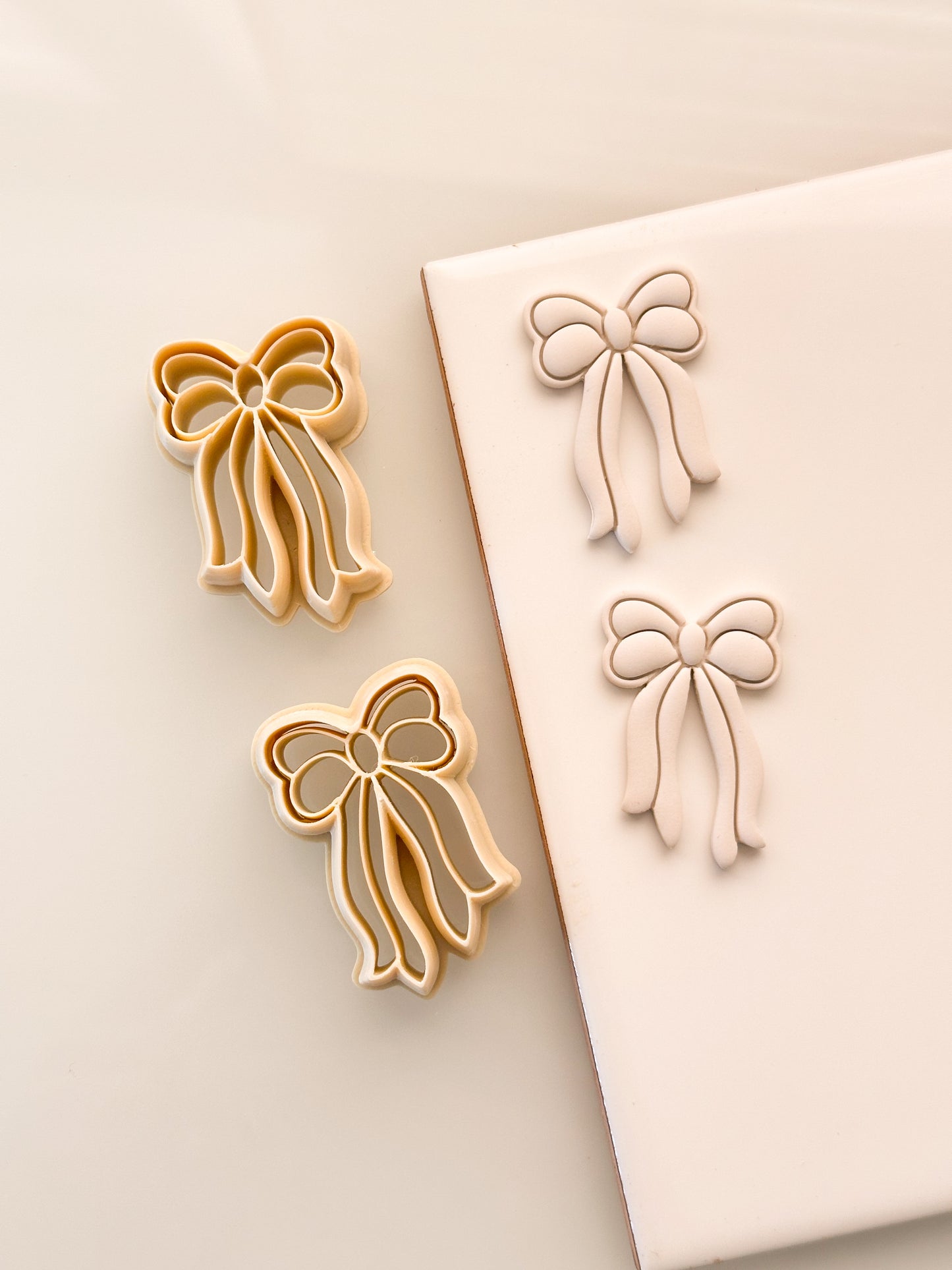 Embossed Bow II Clay Cutter Set
