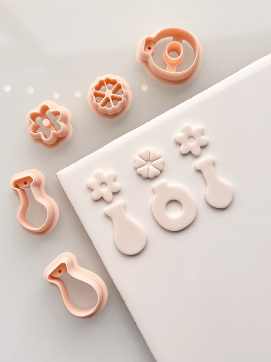 Emporte-pièces en argile pour fleurs et vases