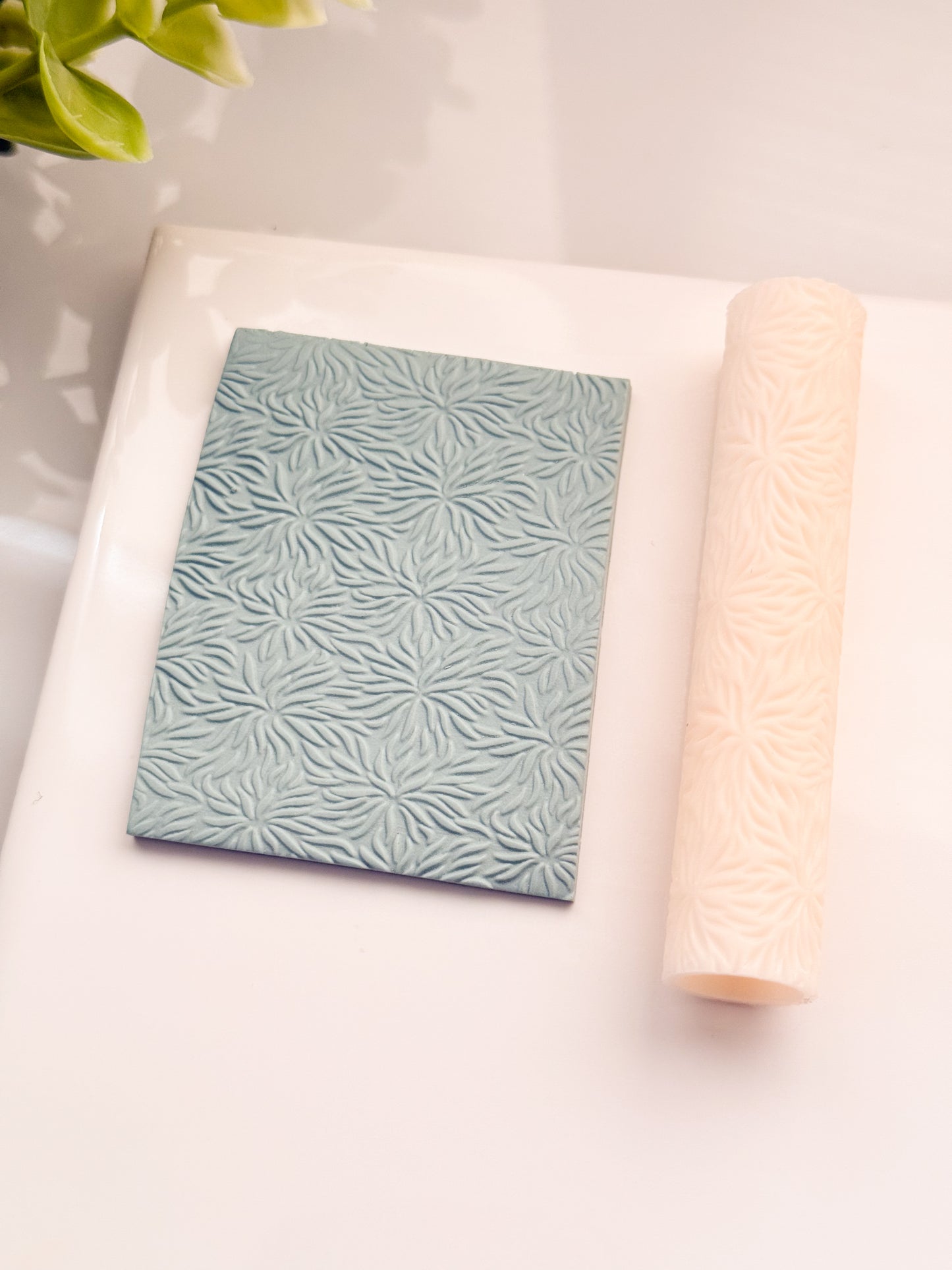 Abstract II Resin Roller