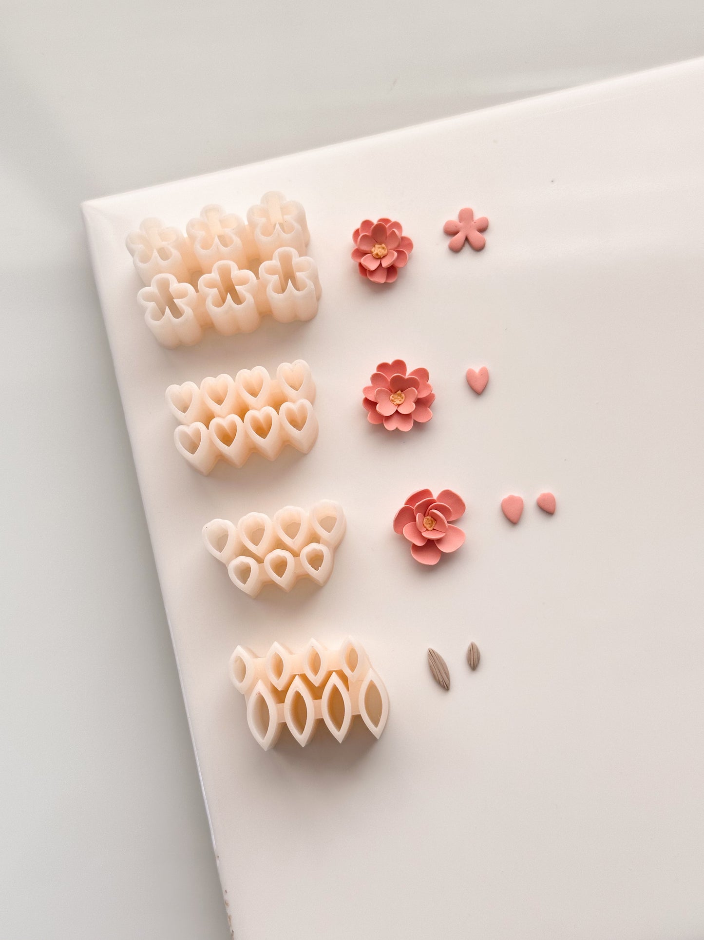 (R) Clusters! Clay Cutters