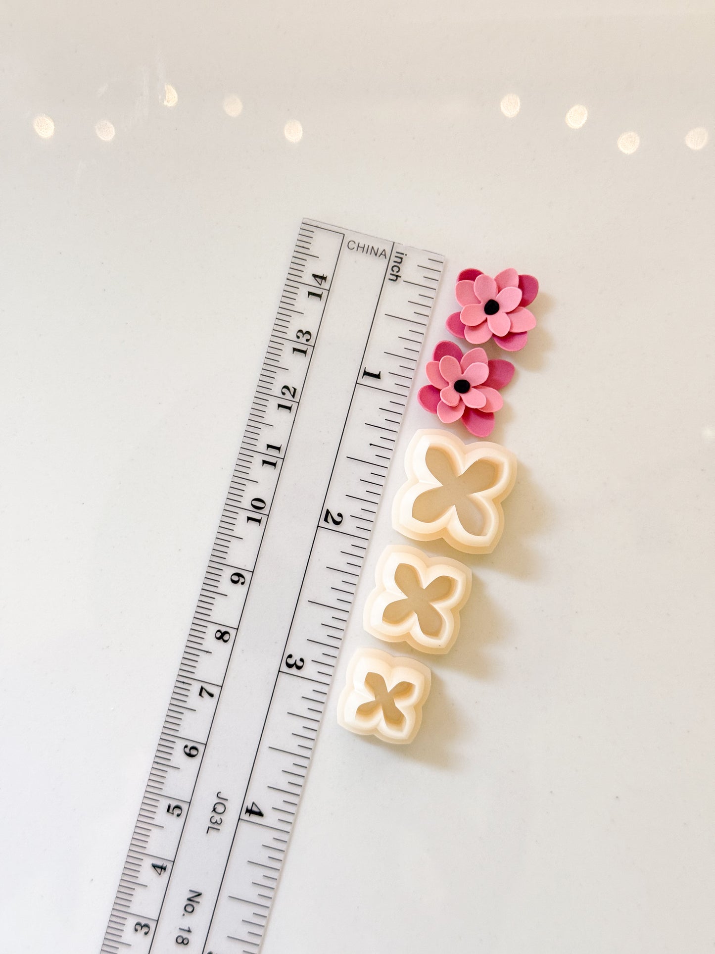 R Flower Trios 2 Clay Cutter
