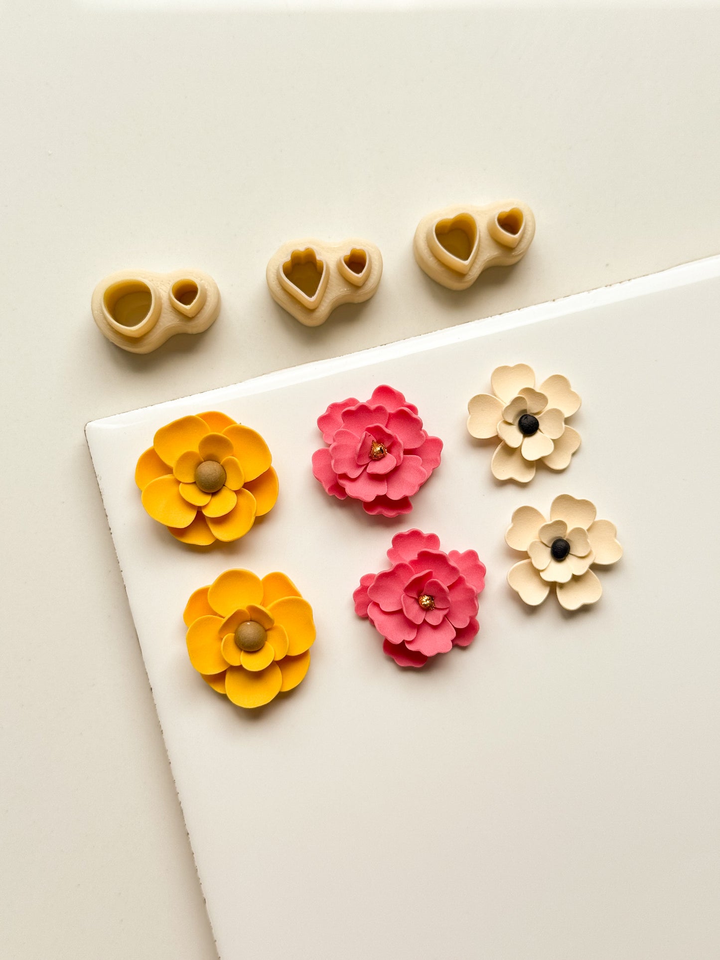 Perfect Petal Duos Clay Cutter