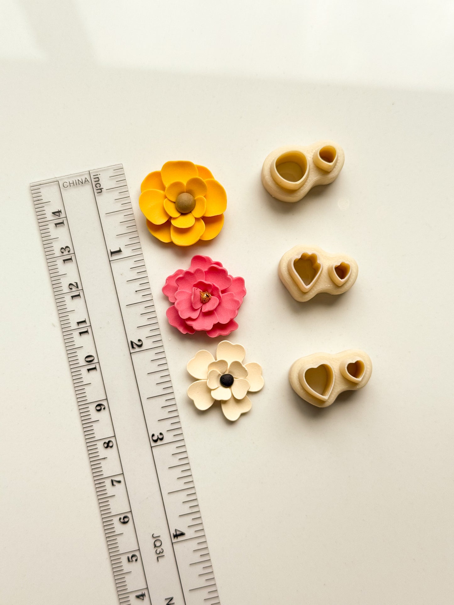 Perfect Petal Duos Clay Cutter