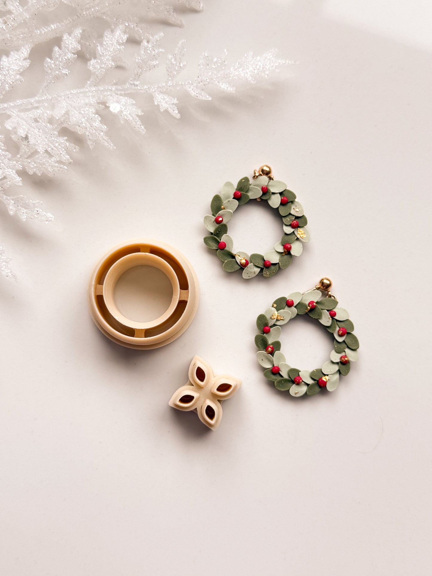 Thin Wreath Builder Clay Cutter