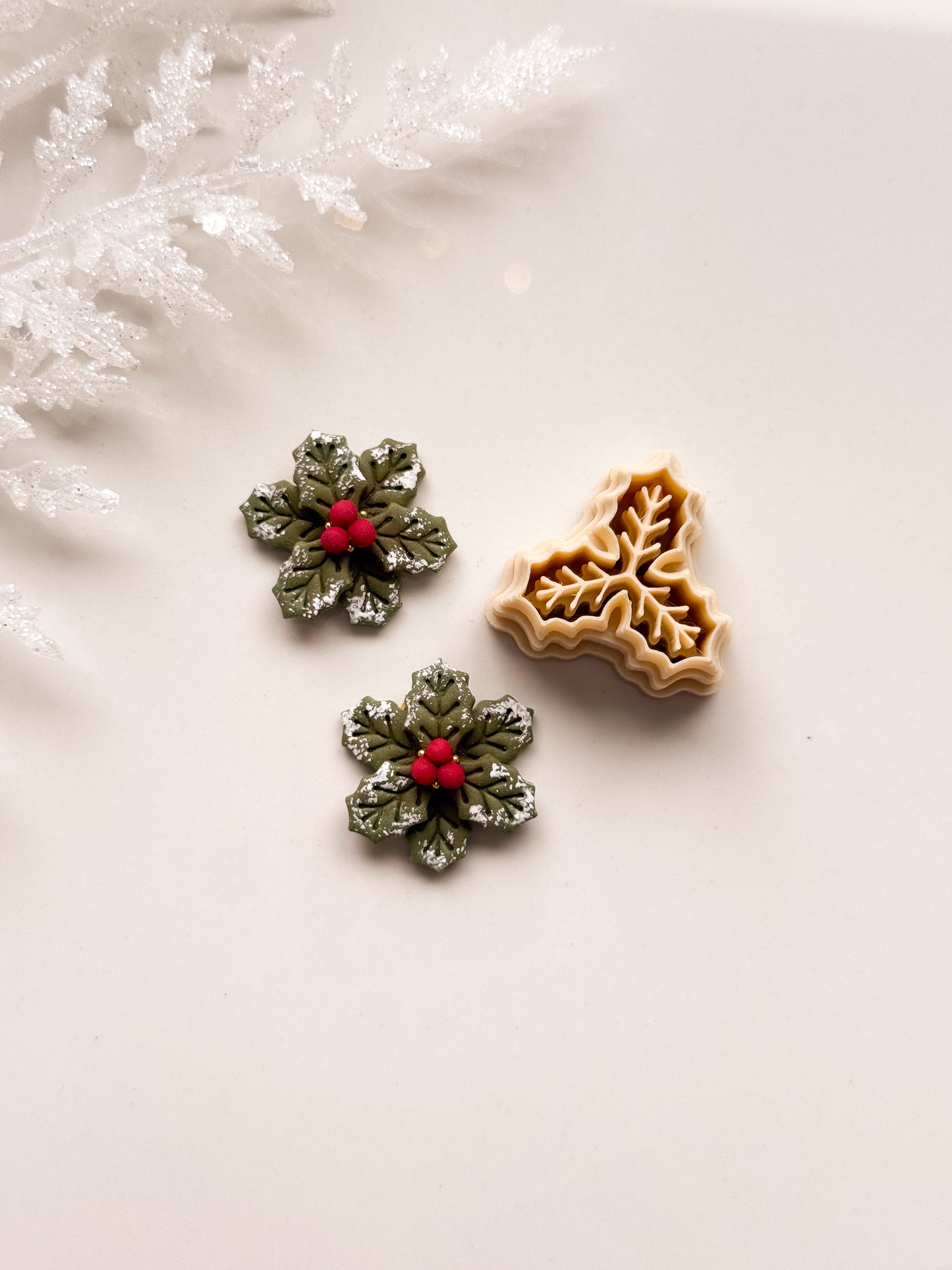 Holly Leaf Embossed Clay Cutter