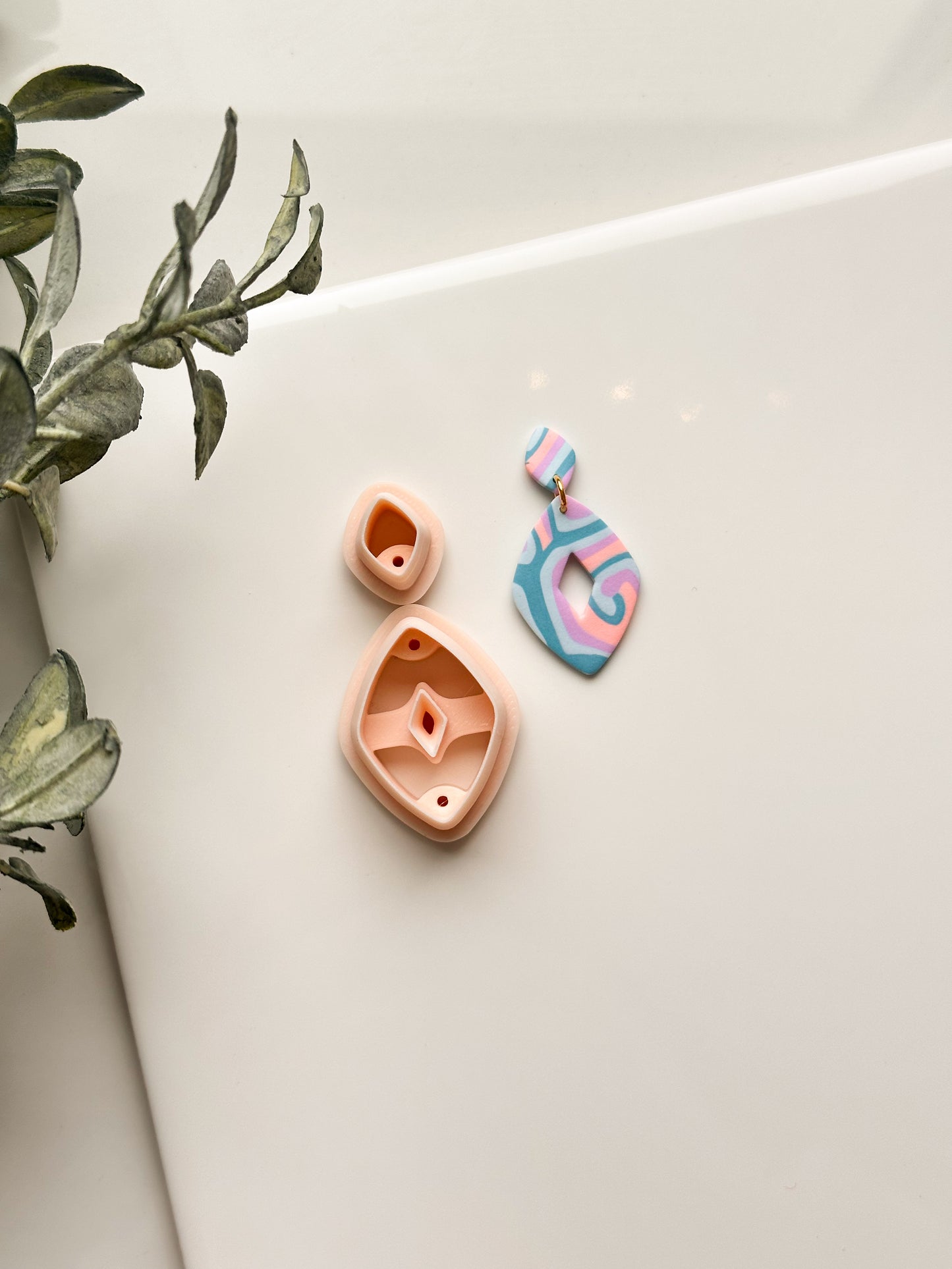 Guías de perforación para cortador de arcilla con engaste de diamantes