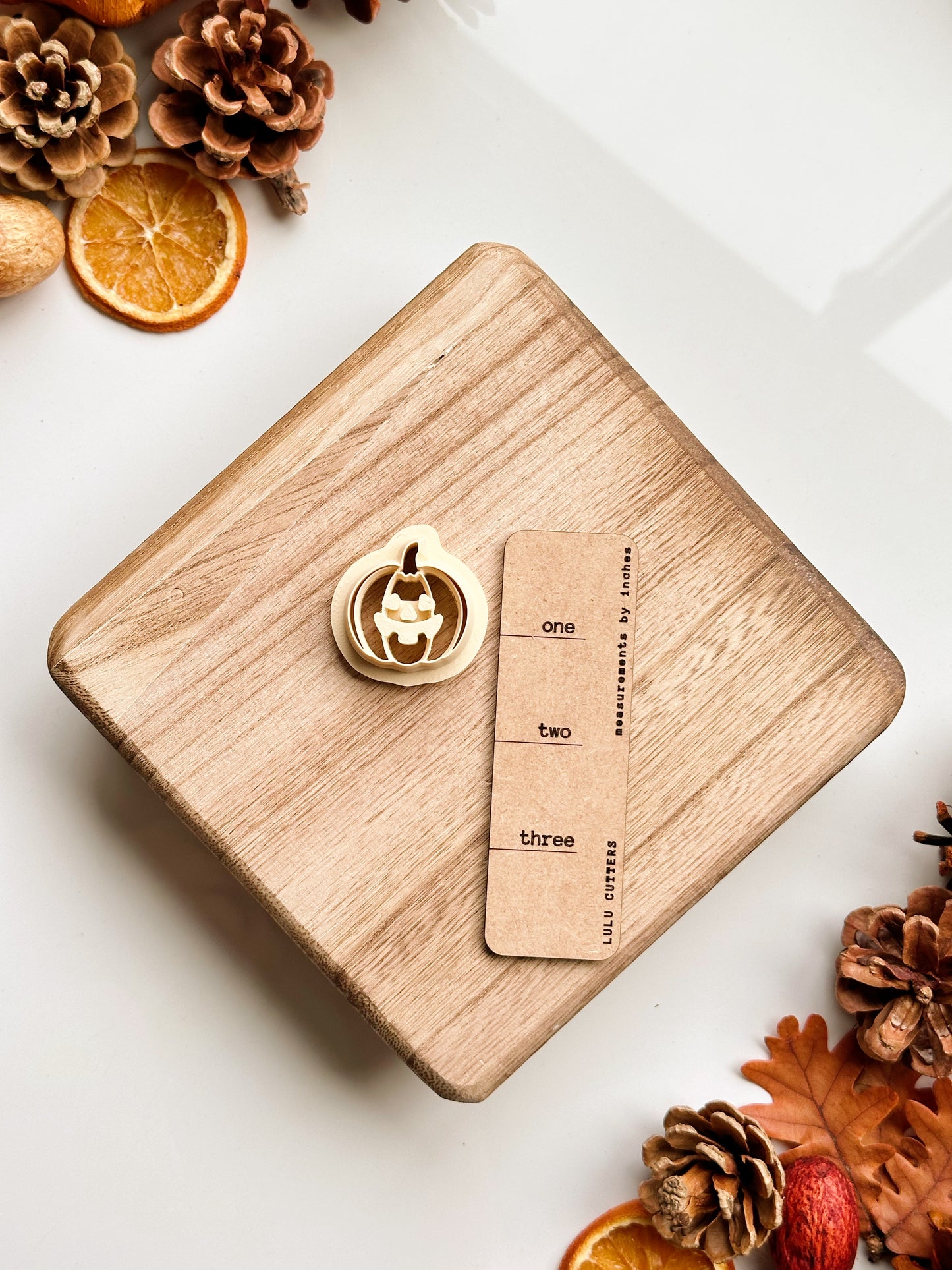 Jack-o’-lantern Clay Cutter