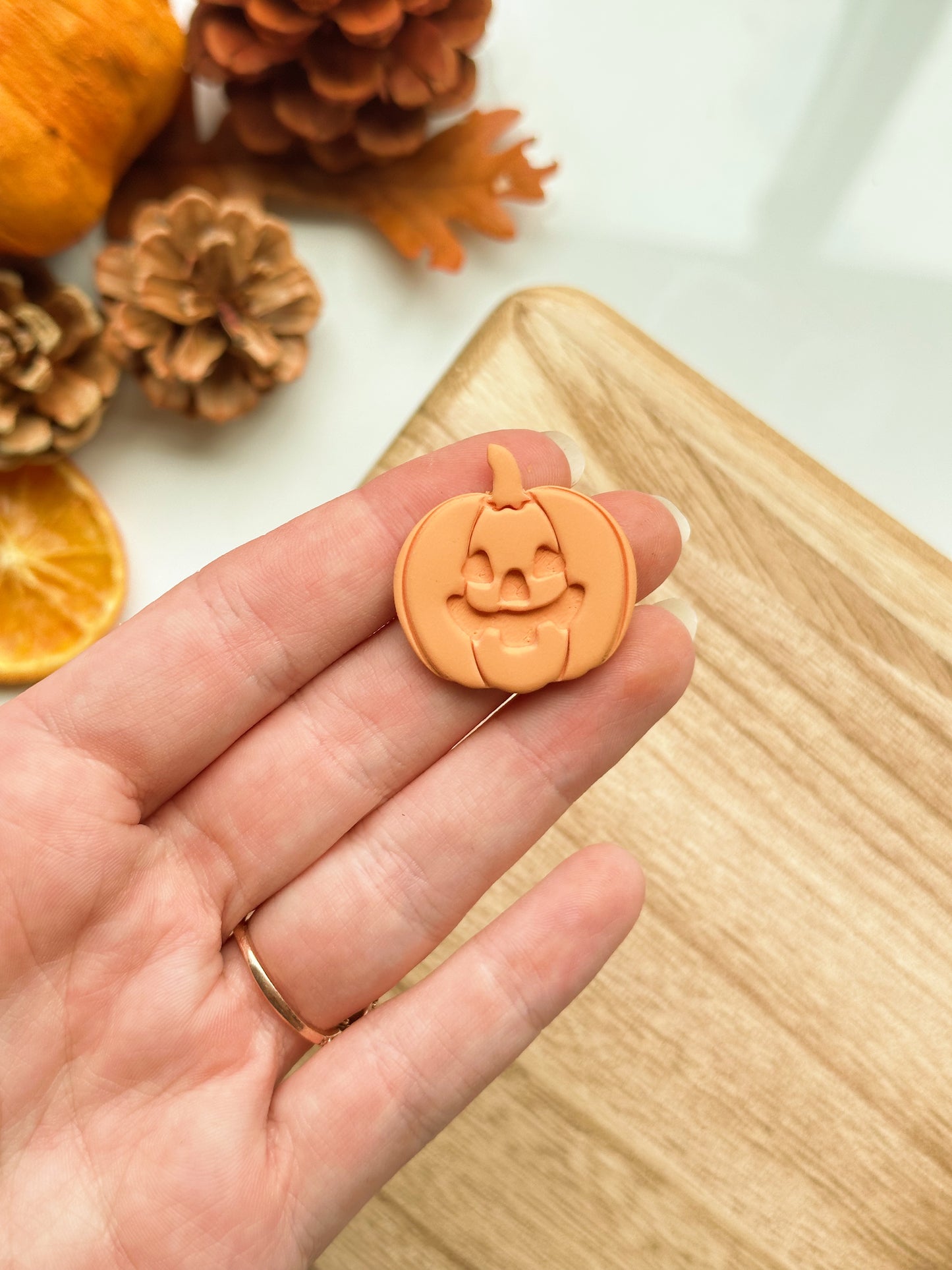 Jack-o’-lantern Clay Cutter
