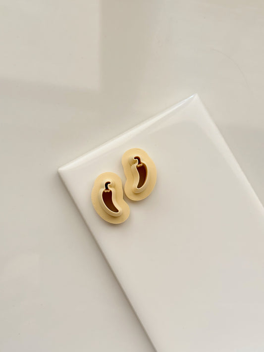 Tiny Chili Peppers Mirrored Clay Cutter