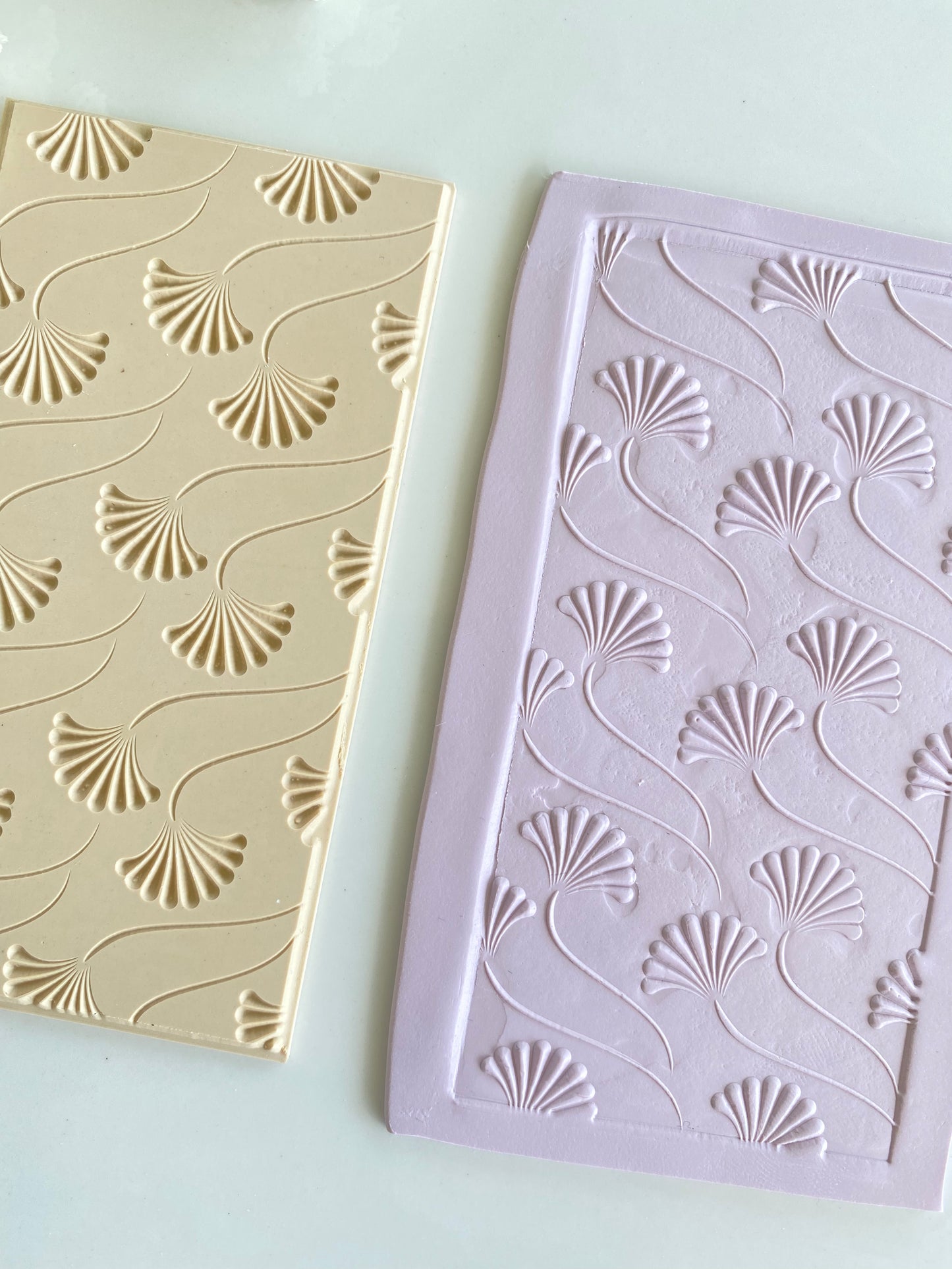Fanning Out Embossed Texture Mat
