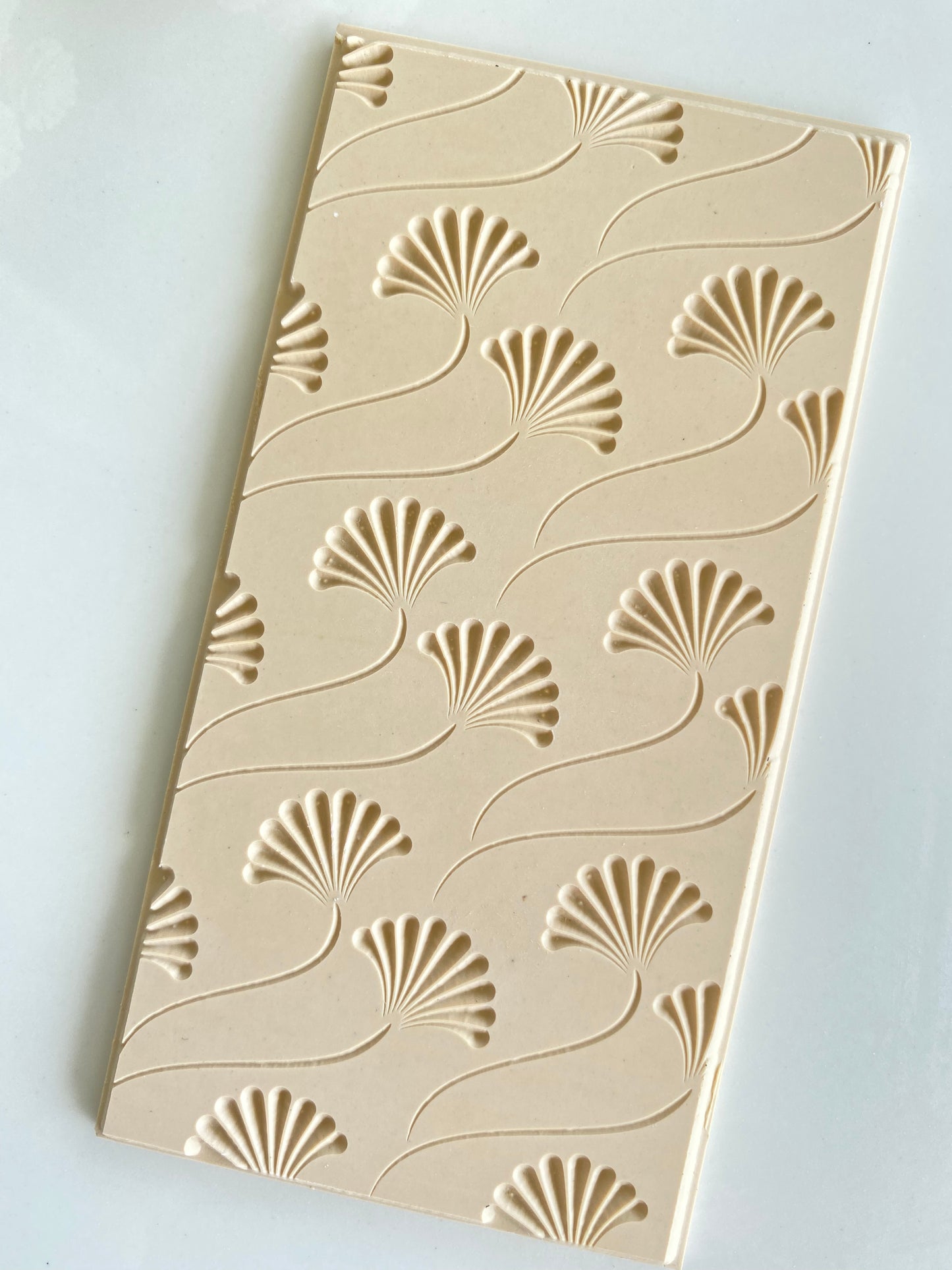 Fanning Out Embossed Texture Mat