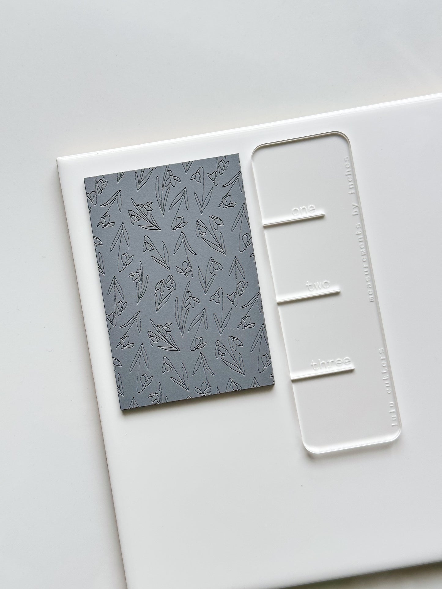Snowdrop Mini Texture Mat