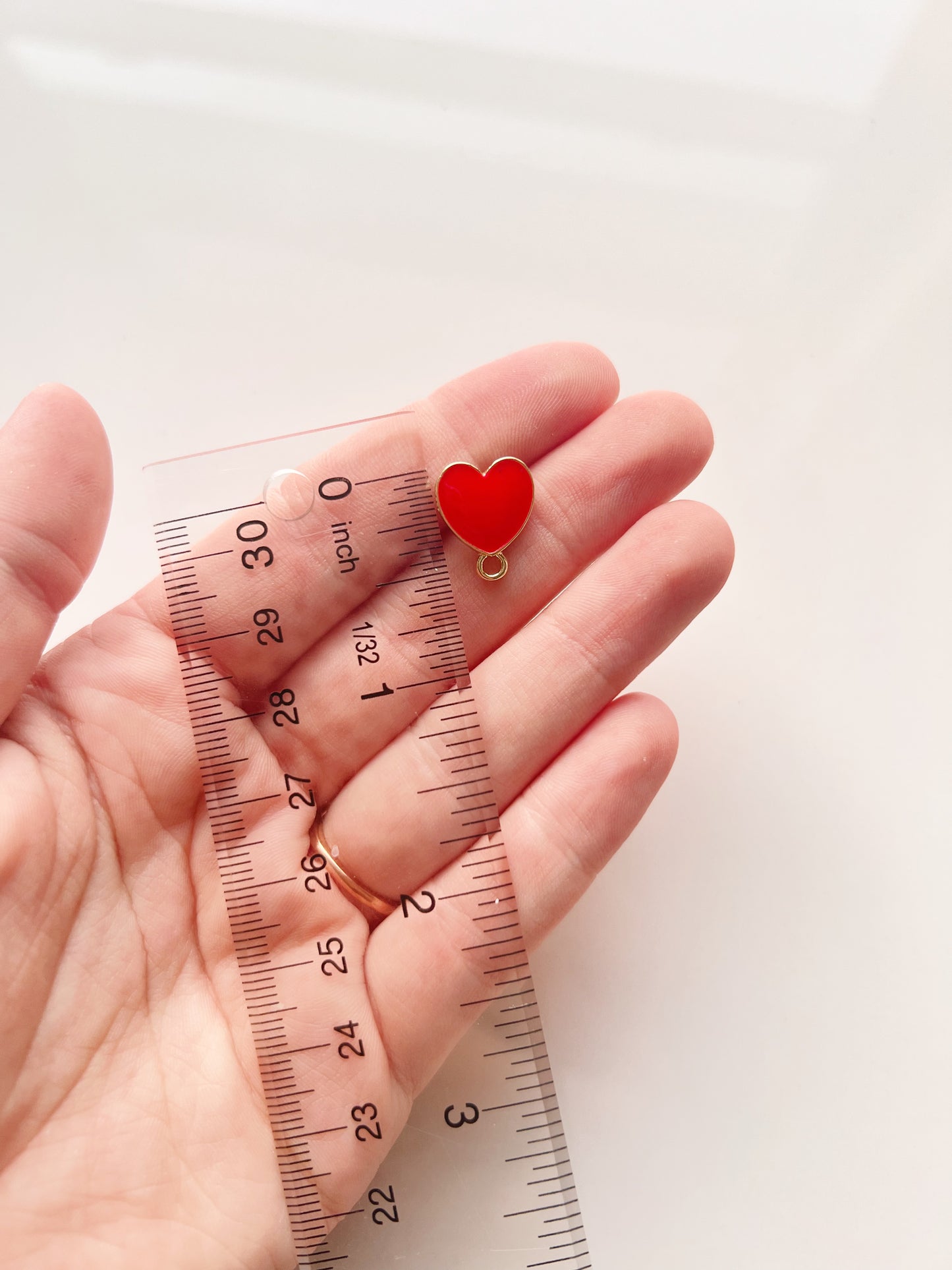 Red Heart Posts (2 PCS)