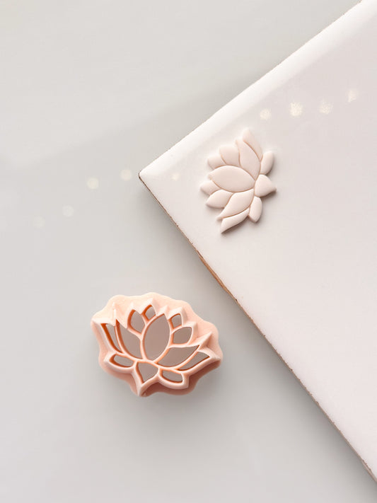 Lotus Clay Cutter