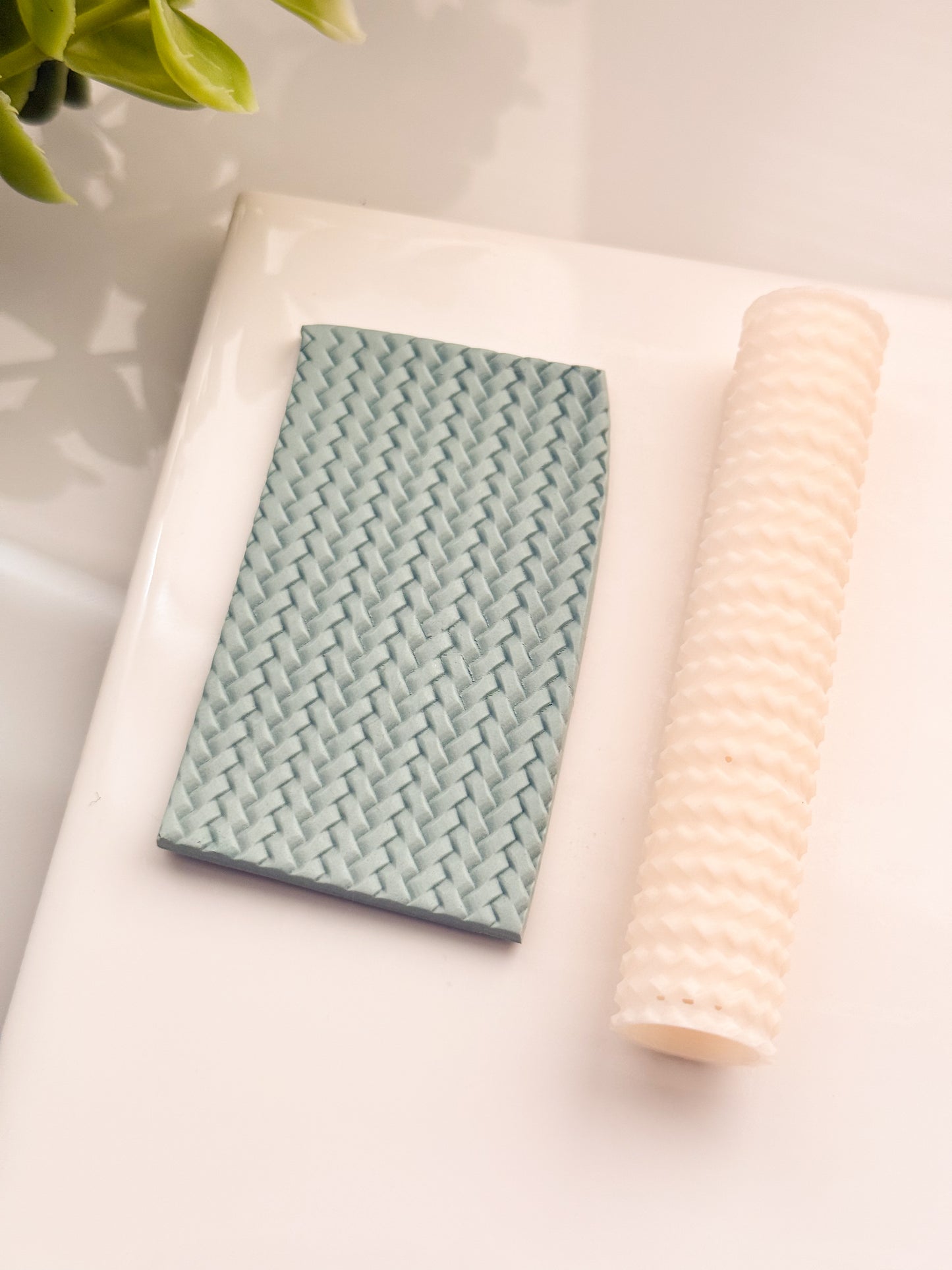 Woven Pattern III Resin Roller