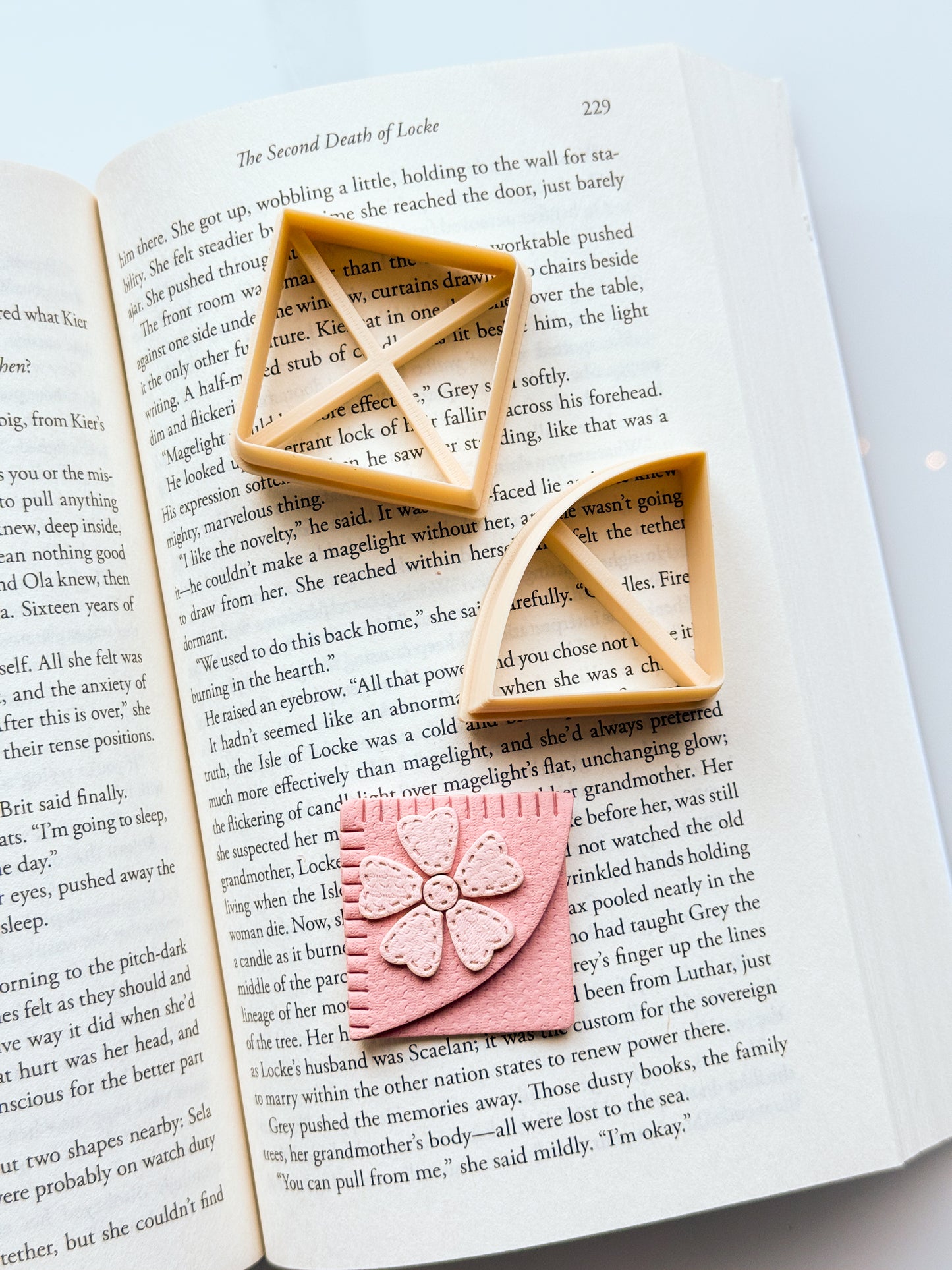 Corner Bookmarks Clay Cutter