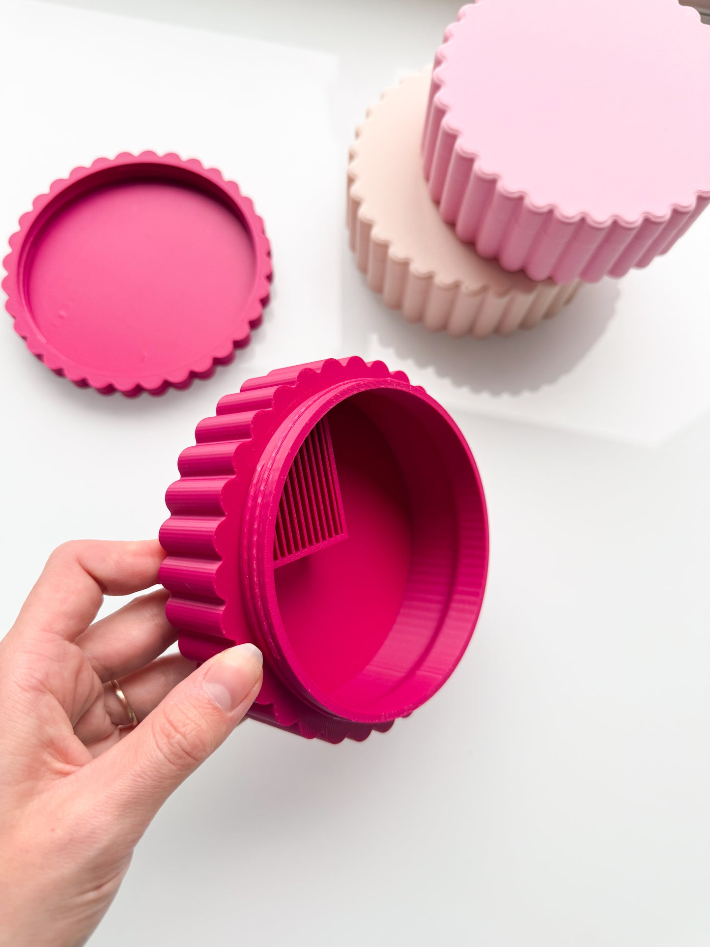 Threaded Cornstarch Container 3D Printed