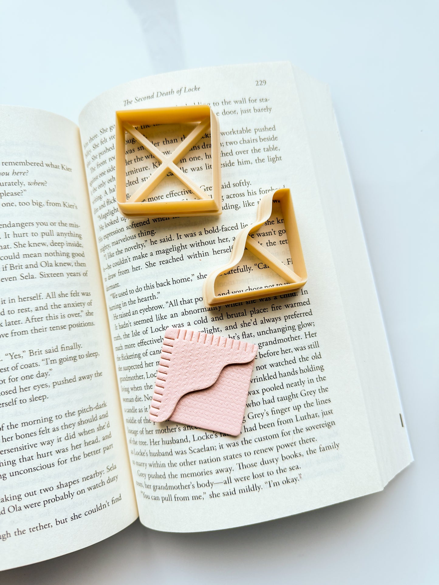 Corner Bookmarks Clay Cutter