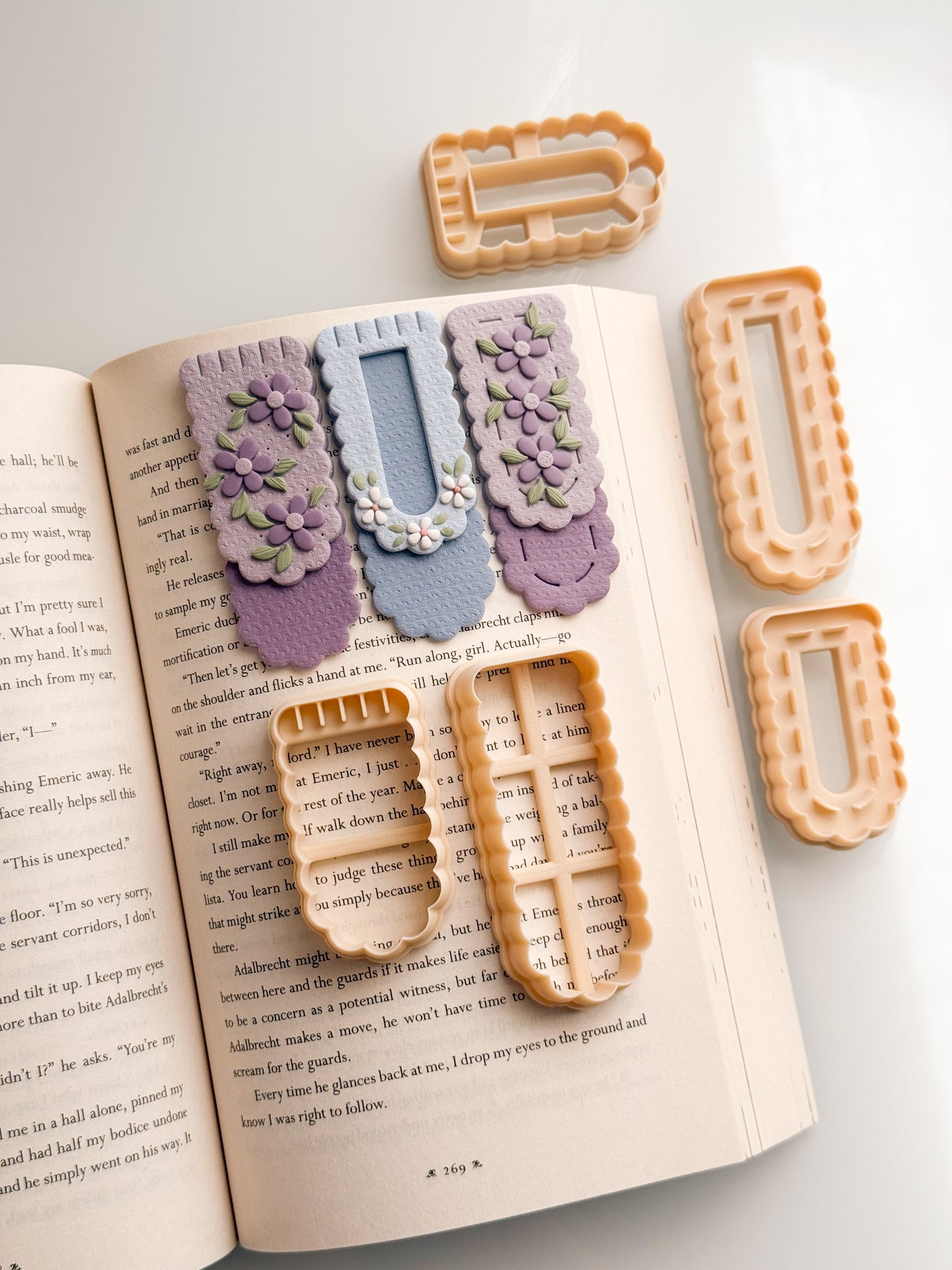 Scalloped Stacked Bookmark 2 Clay Cutter