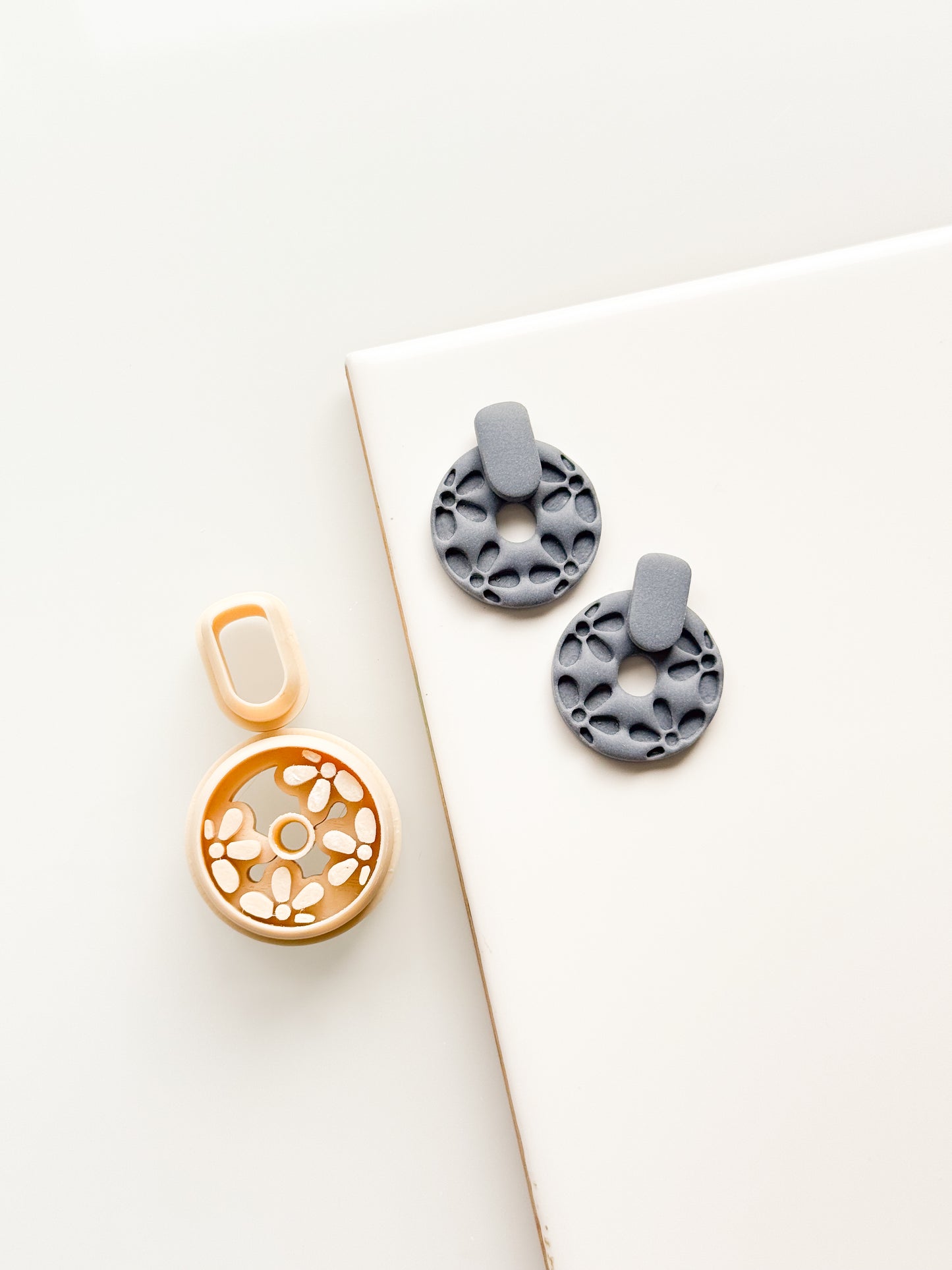 Layered Floral Disk Clay Cutter Set