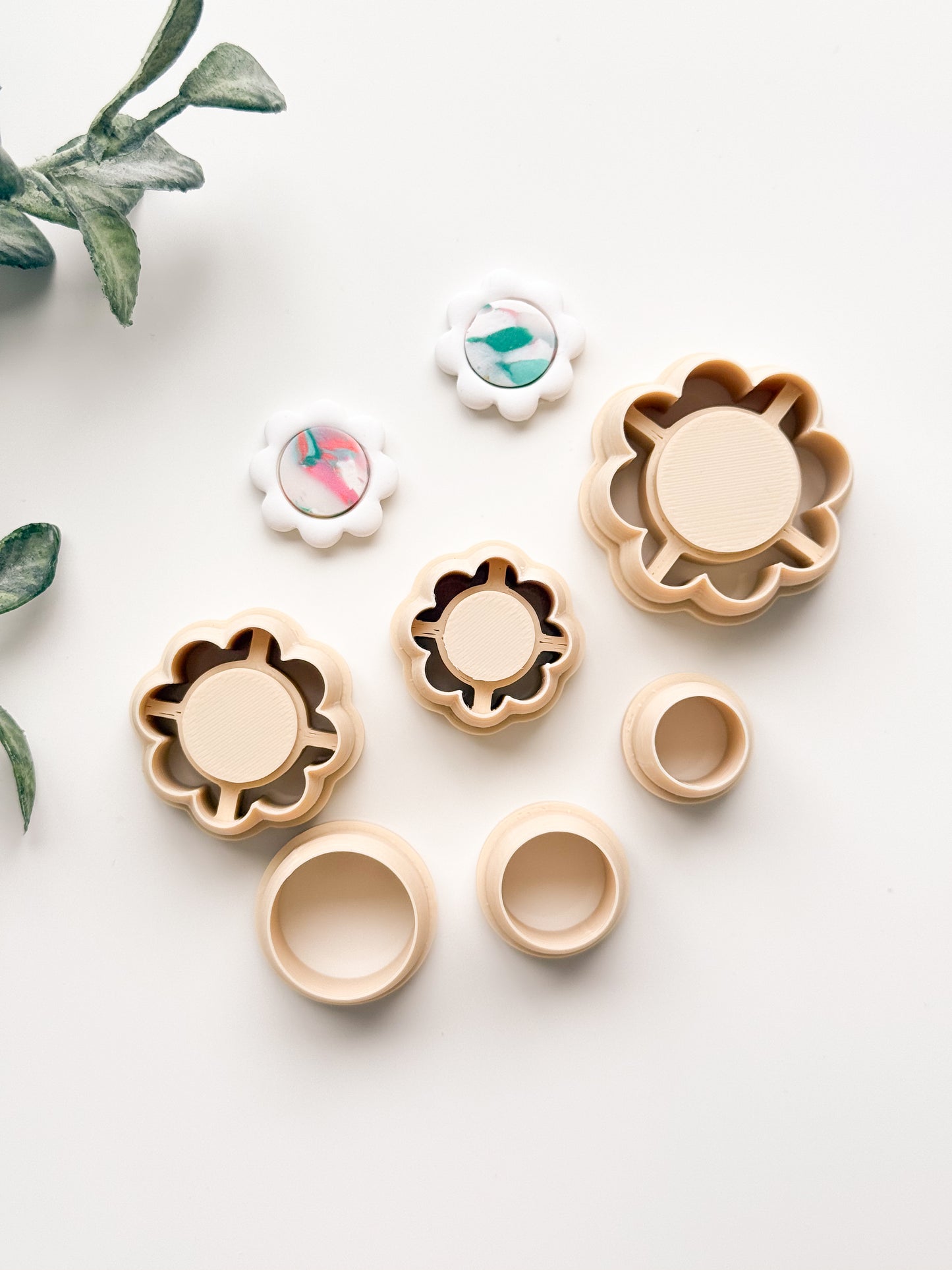 Scalloped Circle Bezel Clay Cutter