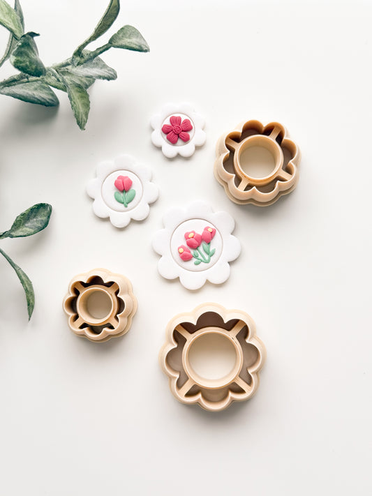 Scalloped Circle Inner Embossed Clay Cutter