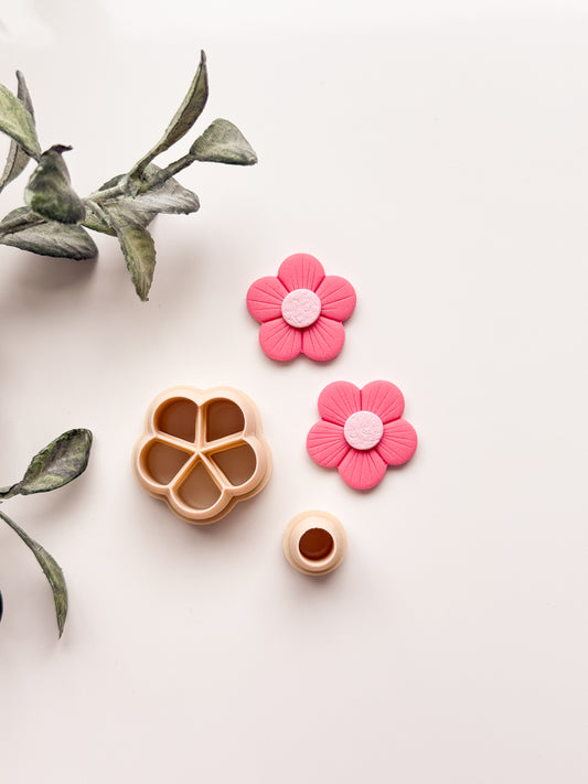 Simple Embossed Flower Clay Cutter