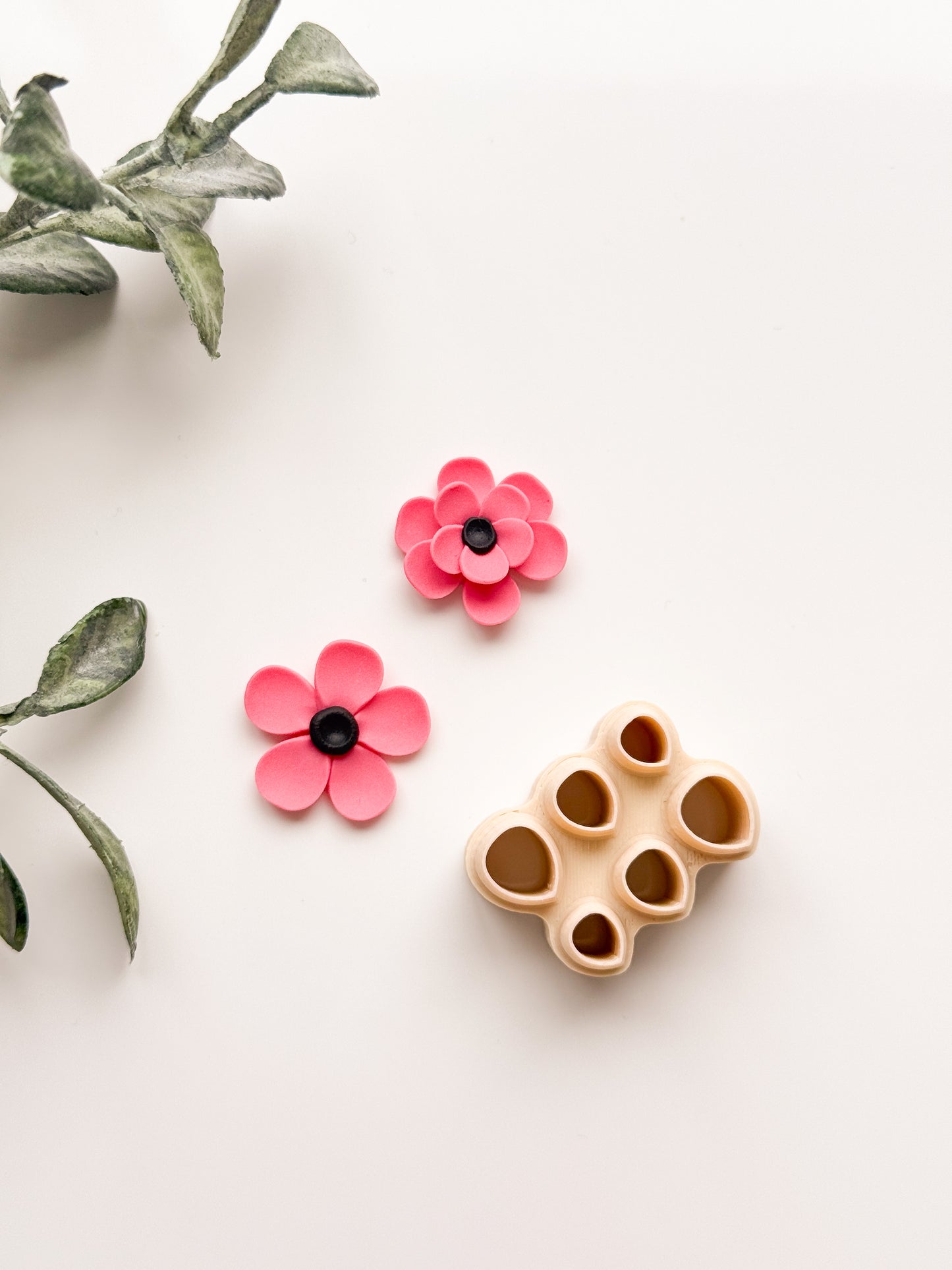 Classic Petal Cluster Clay Cutter