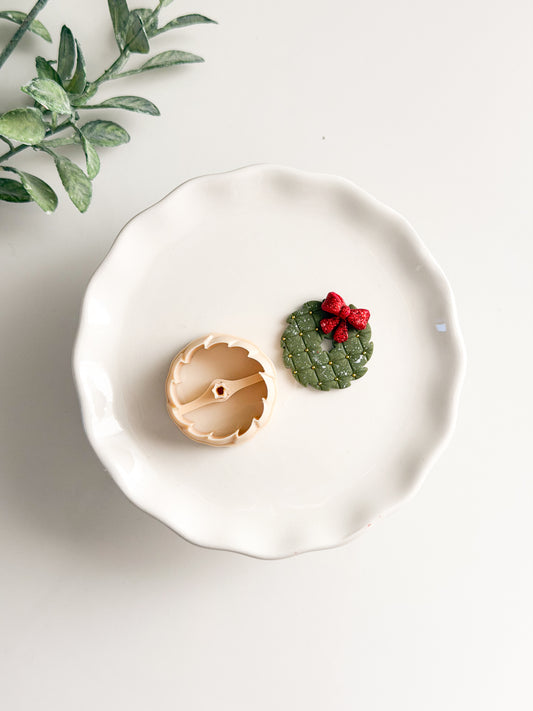Classic Wreath Clay Cutter