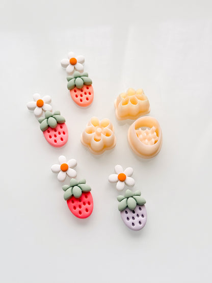 Strawberry + Flower Resin Clay Cutter