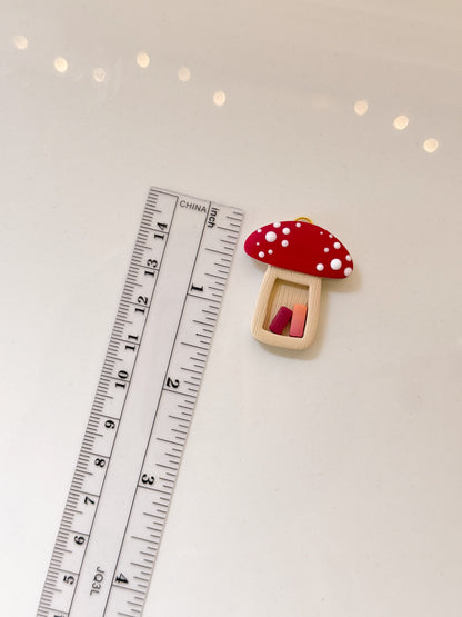 Mushroom Bookshelf Clay Cutter