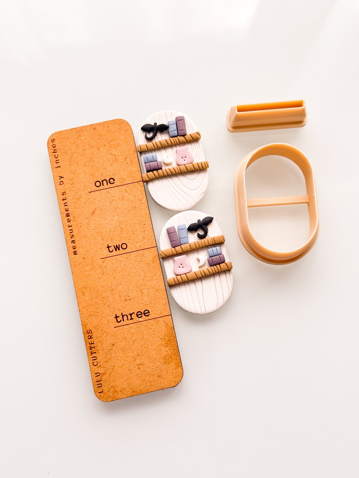 Oval + Book Shelf Clay Cutter Set