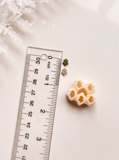 Holly Leaf Micro Cluster Clay Cutter