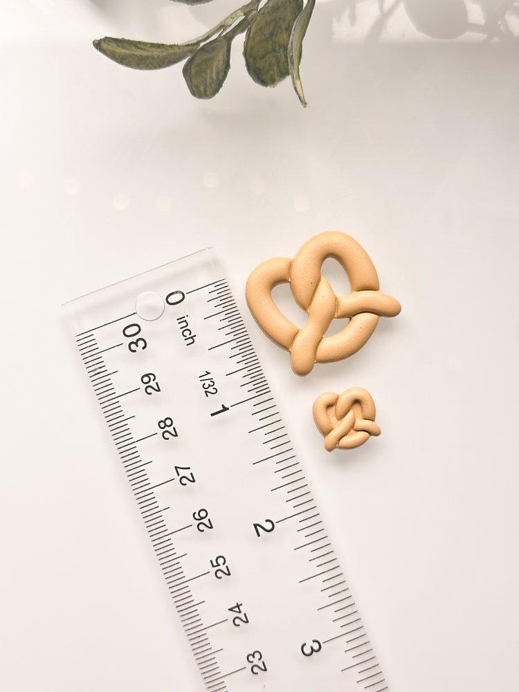 Soft Pretzel Clay Cutter