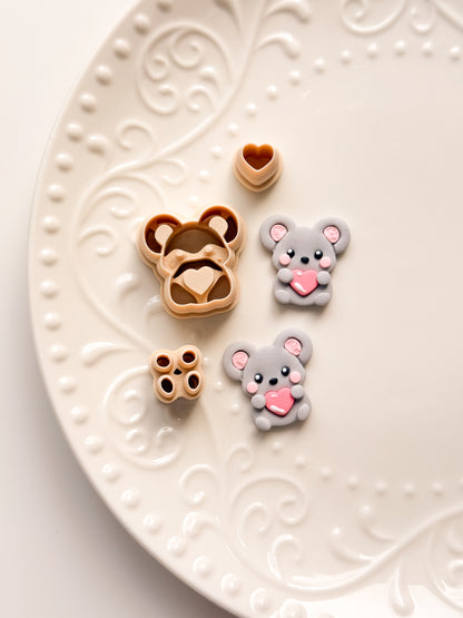 Mouse Holding A Heart Clay Cutter Set