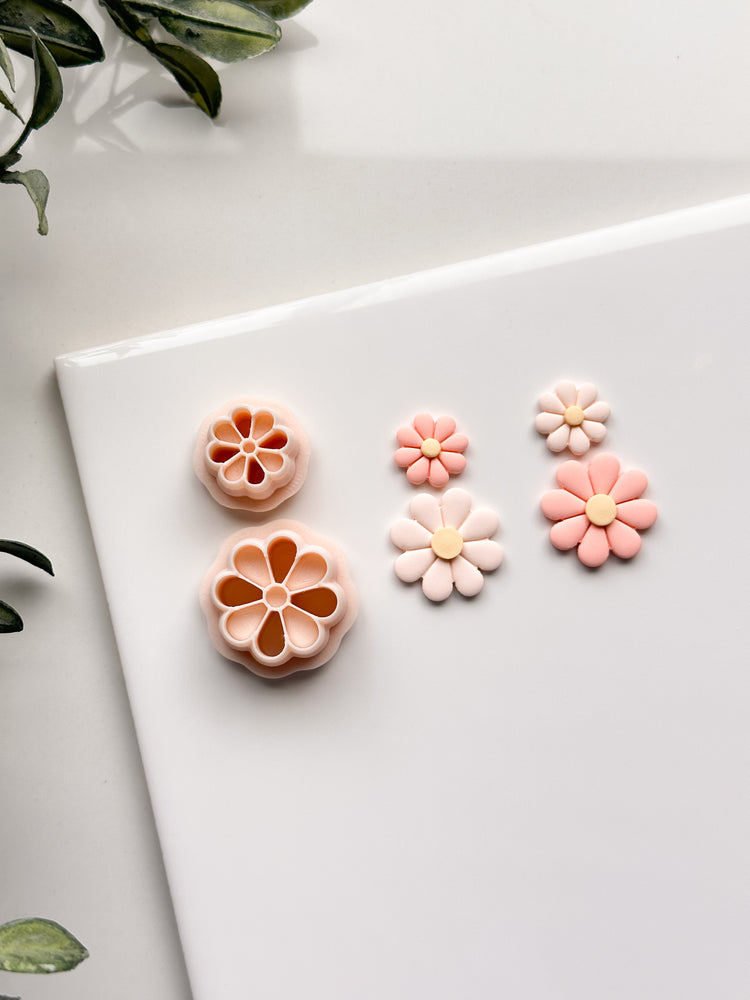 Daisy Embossed Duo Clay Cutter Set