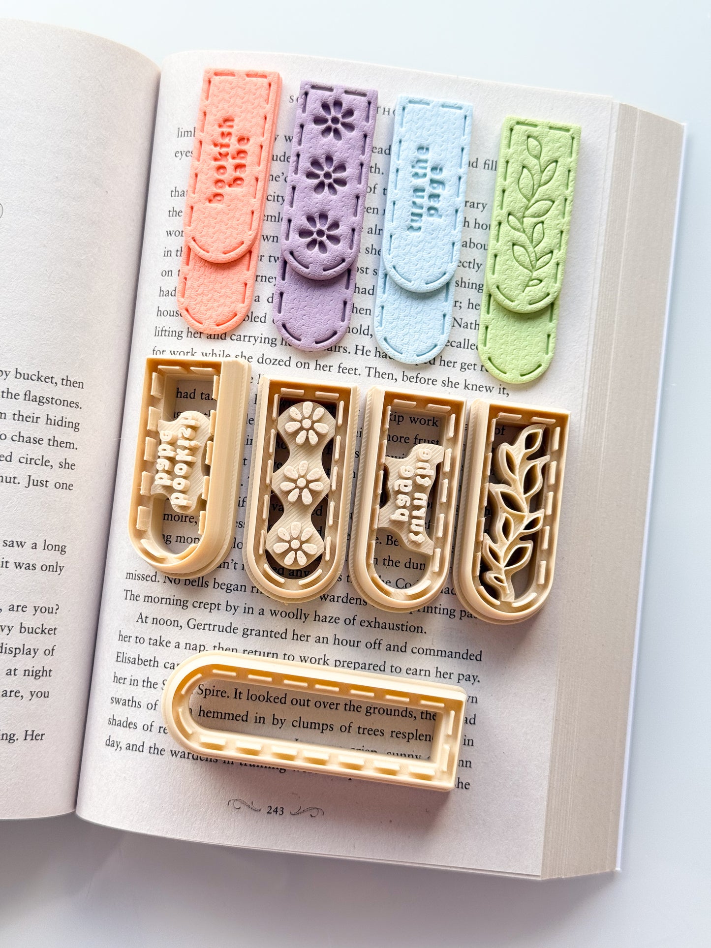 Narrow Stitch Stacked Bookmarks II Clay Cutter