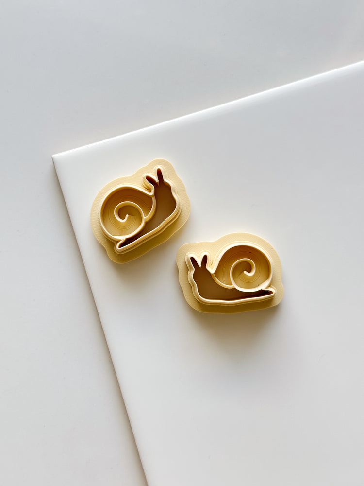 Snail Mirrored Clay Cutter